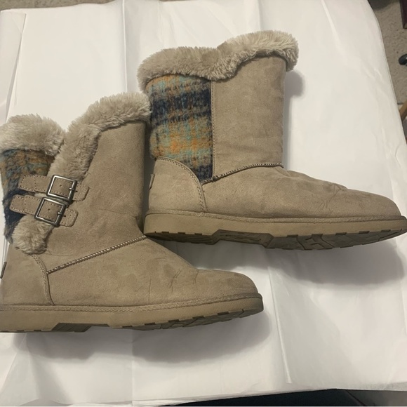 Makalu Plaid Wool Blend Faux Fur Buckles Winter Boots - Picture 1 of 12